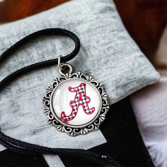 ππRoll Tide!ππ Alabama Football Pendant - Picture 2 of 5